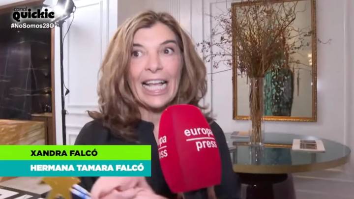 Xandra Falcó, hija del marqués de Griñón, comenta la alusión a su padre en el libro de Isabel Preysler: "Es parte de su vida"