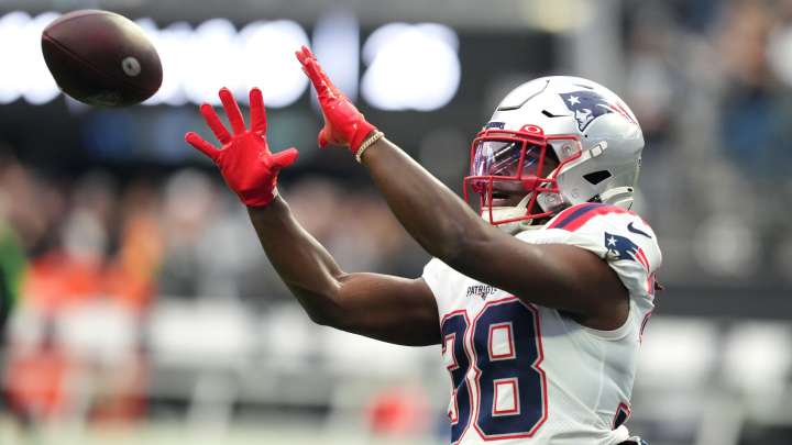 Falcons’ Jeff Ulbrich Raves About Rhamondre Stevenson Ahead Of Sunday’s Game