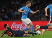Napoli go top with slump-ending win over Inter