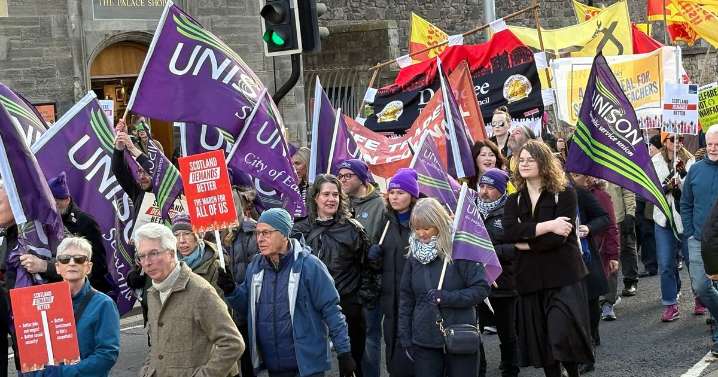 Progress on poverty 'nowhere near enough' as thousands join Edinburgh march