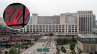 Walgreens to close Chicago Old Post Office location, keep headquarters in Deerfield, Illinois