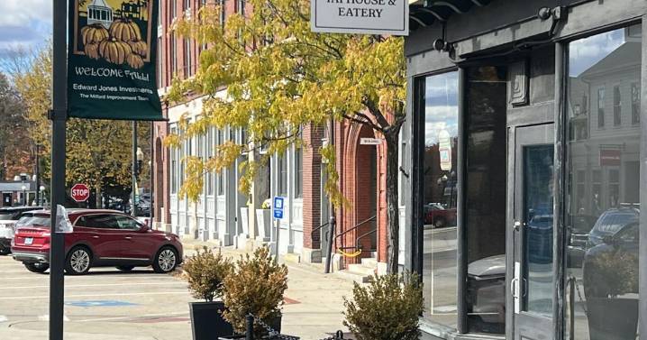 Our Gourmet: Great pub food and a cozy vibe at Townhall Taphouse