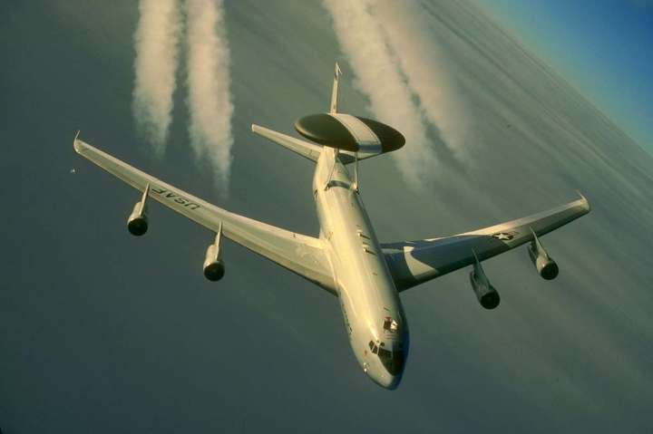 EEUU mantiene intensa actividad de vigilancia aérea en el Caribe, muy cerca de costas venezolanas
