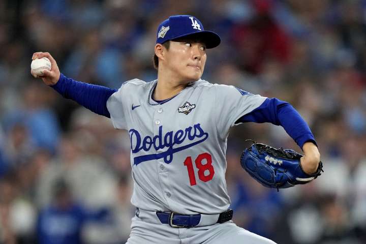 Yamamoto throws first World Series complete game since 2015 as Dodgers beat Blue Jays 5