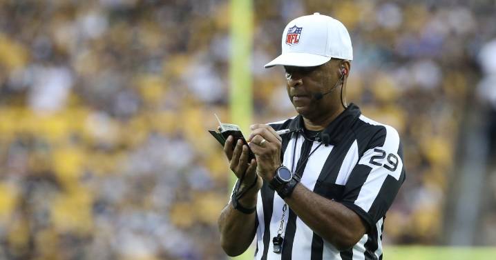 Unpacking the weird intentional grounding debacle in the Eagles