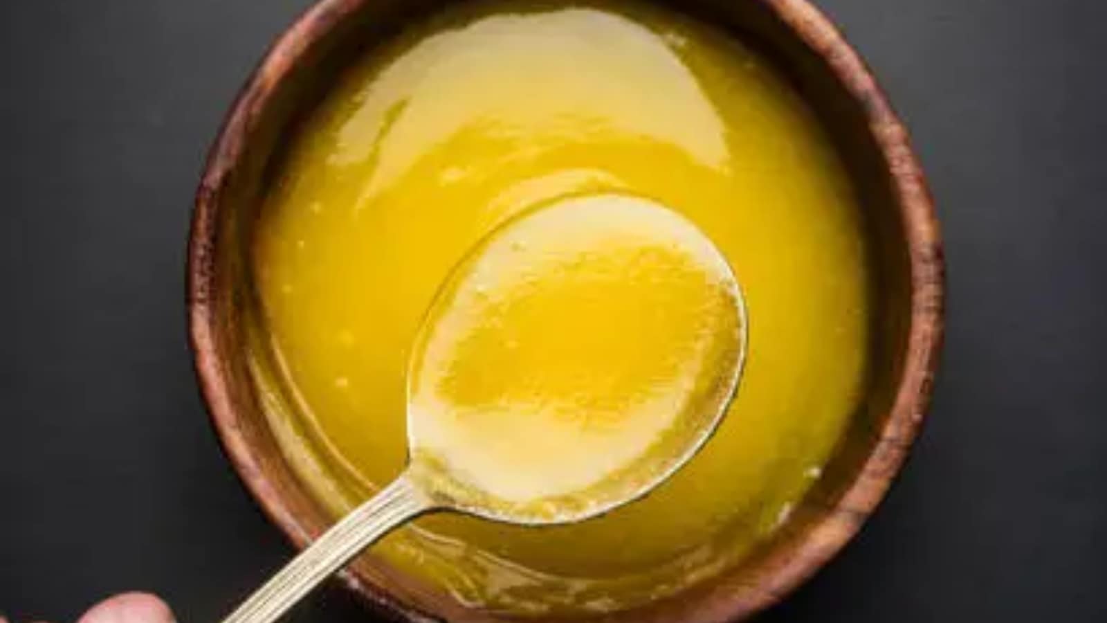 Fake ghee racket busted by Delhi Police ahead of Diwali, 2 arrested from Budh Vihar and Jind