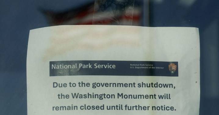 White House warns of ‘imminent’ mass layoffs in…