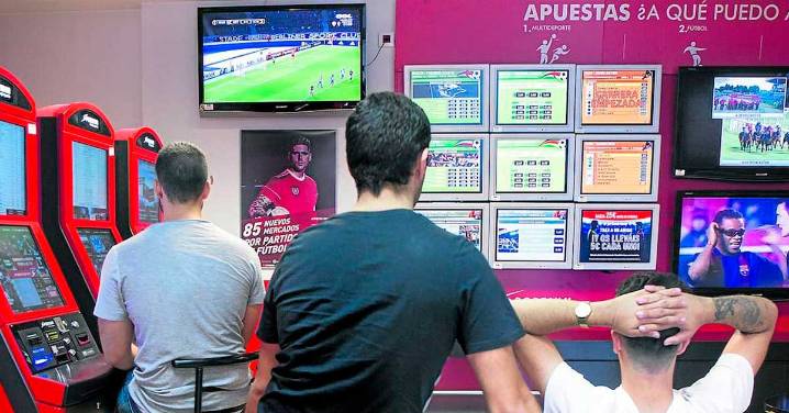 Congreso aprueba penas de cárcel por manipulación de resultados deportivos y apuestas en el Perú