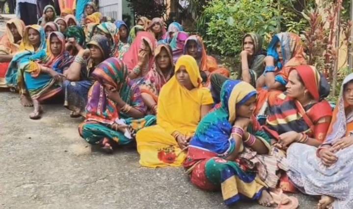BJD workers stage protest in Ganjam over arrest of party leader in attempt to murder case