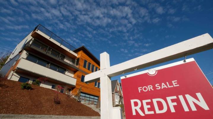 Gee addresses recession fears as Seattle housing market dips