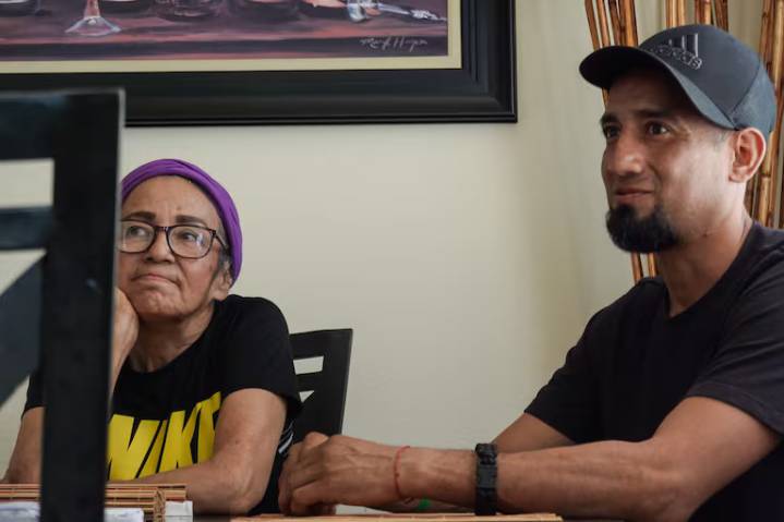 These farmworkers say Oregon’s overtime law isn’t working. Farmers say they can’t afford it