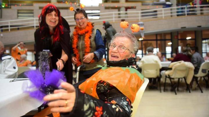 'Yayoween' en la residencia de mayores Torrente Ballester de A Coruña