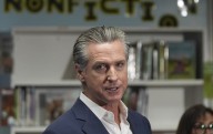 Gobernador de California firma ley para proteger a niños de los chatbots