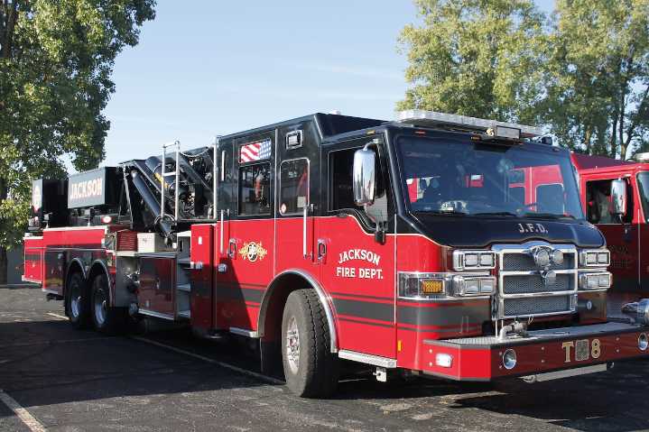 House fire displaces Jackson family of 6