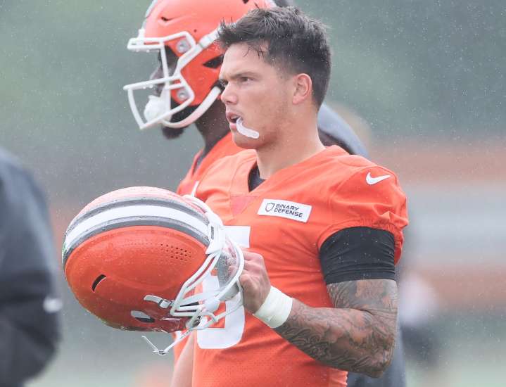 Dillon Gabriel on being named QB1, what he’s learned from Joe Flacco, looking ahead to London, and more: Transcript