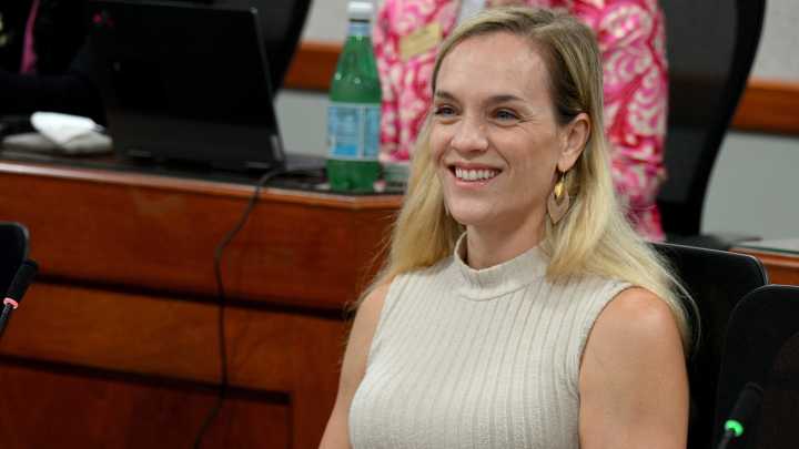 Buss: Education establishment spreads misinformation