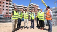 Sanidad borra el nombre del socialista Ernest Lluch del centro de salud de Travalón en Elche