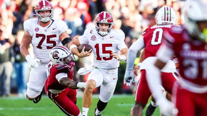 Alabama fans erupt with reactions after surviving South Carolina scare