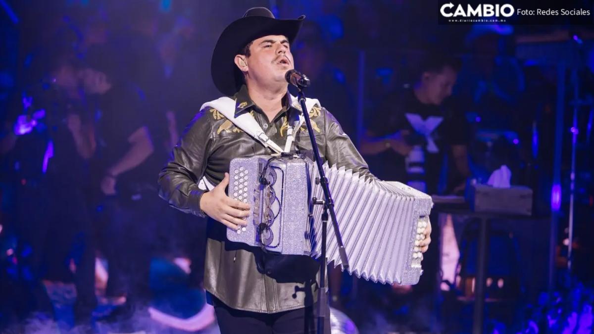 Alfredo Olivas detiene su concierto por un misterioso regalo en Pachuca ¿Fue amenazado? (VIDEO)