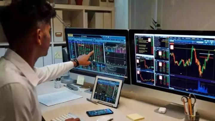 Sensex Falls 174 Points; Nifty At 25,227, After Rising For Two Sessions; FMCG, IT Stocks Fall