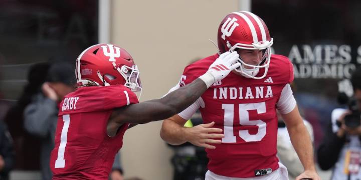 No. 2 Indiana rolls past UCLA 56
