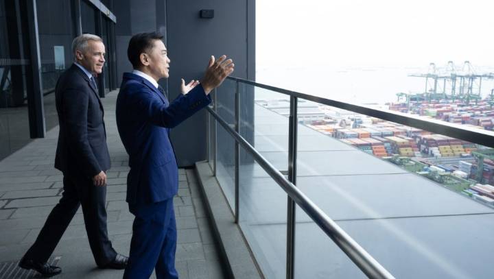 Prime Minister Carney’s visit to Singapore focuses on attracting investment in Canada