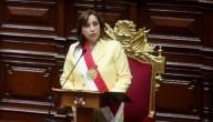 Fiscalía pide prohibir que Dina Boluarte salga de Perú