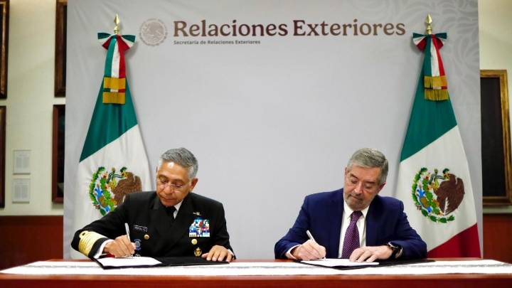 Titulares de la SRE y Marina se reúnen con embajador de EU tras ataques a presuntas narcolanchas