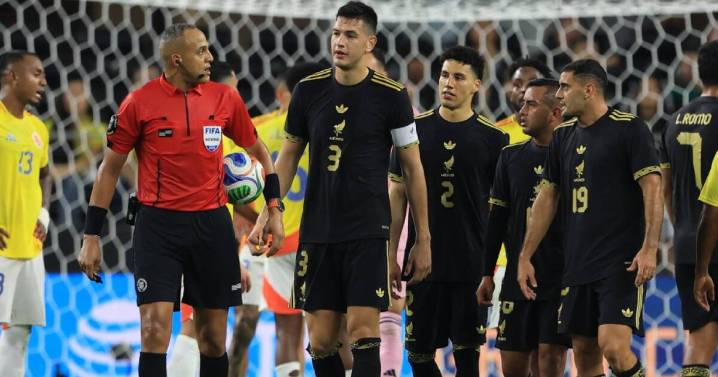 ¡Duelo PAREJO! Esto valen las plantillas previo al México vs Ecuador