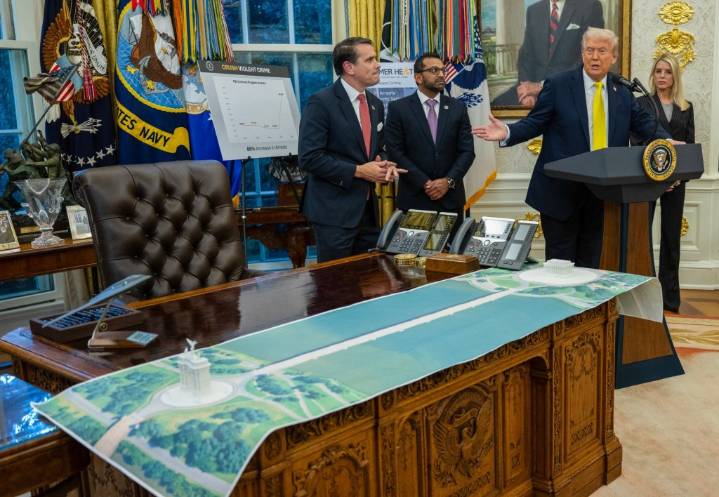 Trump unveils plans for new national monument in Virginia