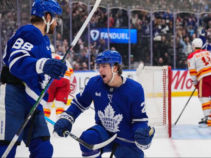 Domi, Knies score two goals each as Maple Leafs beat lowly Flames