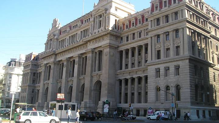 La Corte ratificó la prisión perpetua para un ex penitenciario por el crimen de su ex esposa e hijo