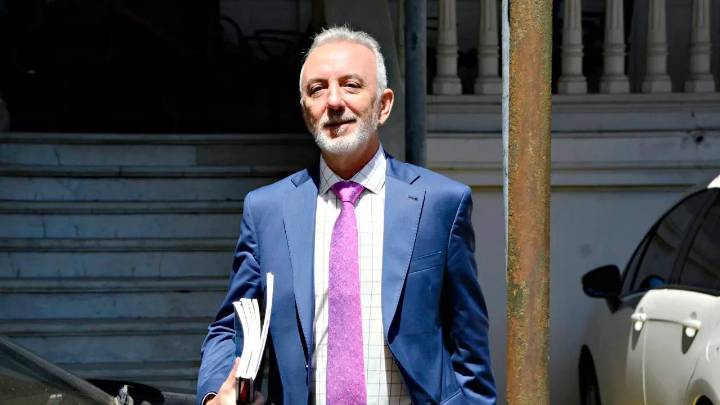 Allanamiento al despacho del juez Salmain quedó suspendido por una falta de reserva