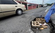 Conductores alertan sobre hundimiento en la calle Florida de Juanico en Maturín