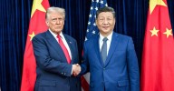 Lip Reader Exposes Trump's Tense Whisper To Xi Jinping