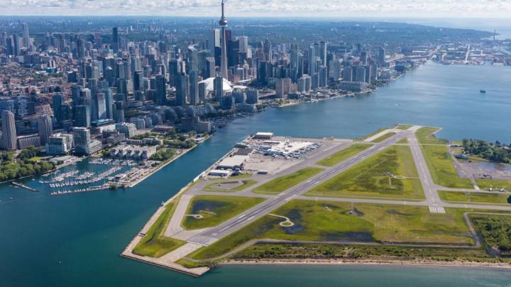 Power outage leaves Billy Bishop Airport at standstill