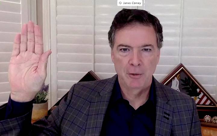 Exdirector del FBI se declara no culpable de los cargos presentados por el gobierno de Trump: Esquivel