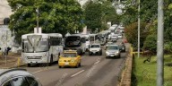 VIDEO | Transportistas toman la zona del estadio: protesta por concesiones enciende el lunes en Oaxaca