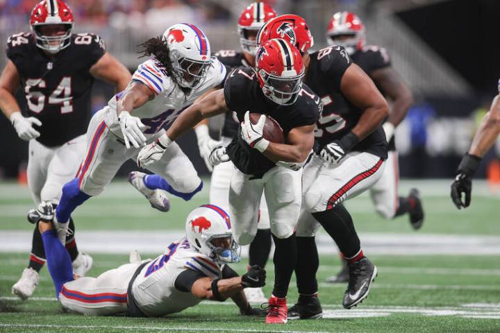 Bijan Robinson’s big game powers Atlanta to victory over Buffalo