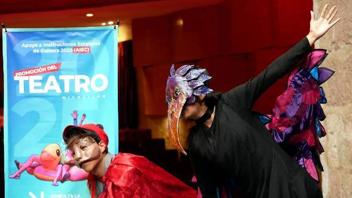 Obras de teatro sobre migraciones llegan a 10 municipios de Michoacán