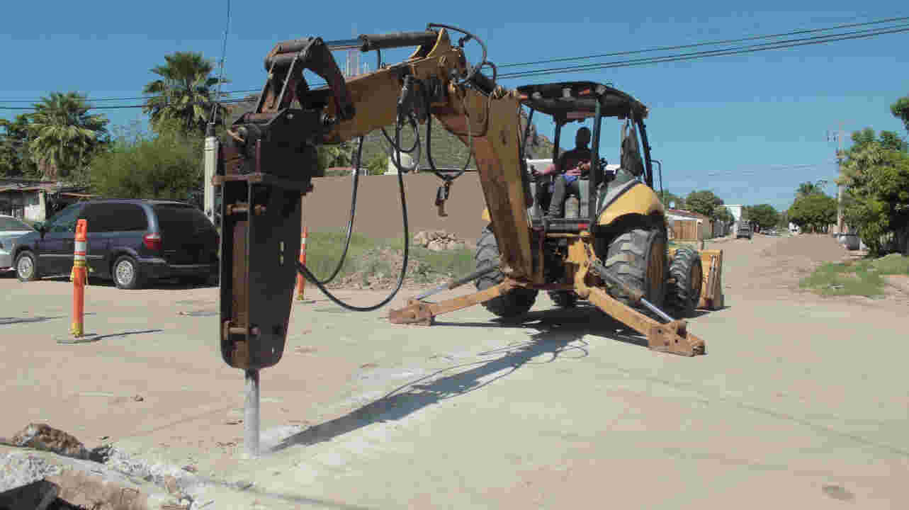 Inicia Ayuntamiento de Guaymas obra de pavimentación en colonia San Vicente