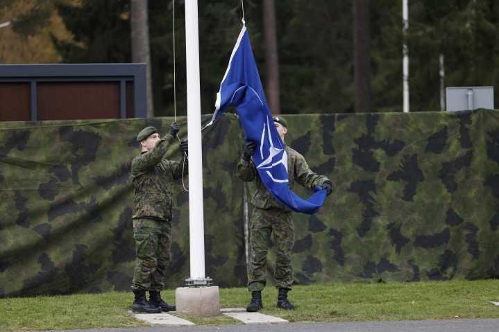 Os Estados Unidos insisten en que España ten que comprometerse co 5% en gasto militar