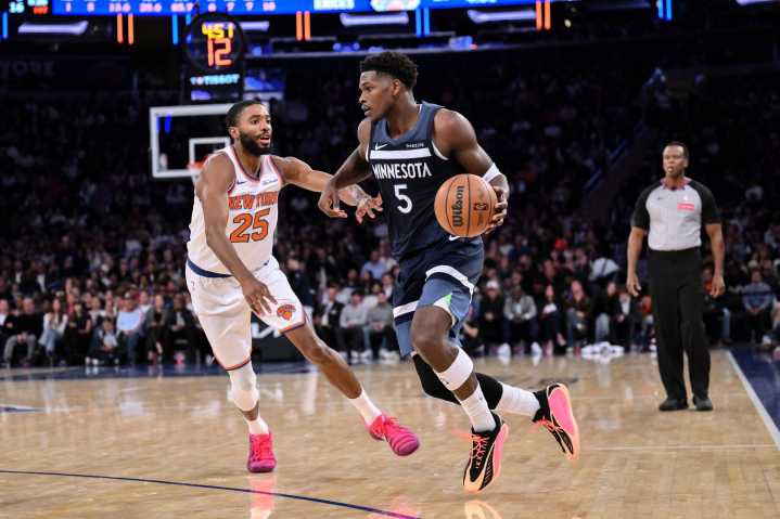 Knicks' star wing gushes over Mike Brown's new style