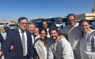 Salen de Israel seis mexicanos detenidos tras participar en la Flotilla Global Sumud