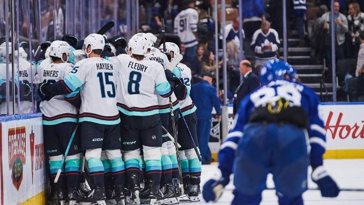 Josh Mahura scores in OT to lift the Kraken past the Maple Leafs, 4