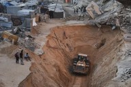 Netanyahu asegura que el cruce de Rafah seguirá cerrado "hasta nuevo aviso", mientras Palestina y la OMS dicen que abrirá el lunes