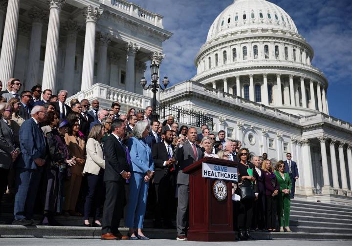 Democrats say they won’t be intimidated by Trump’s threats as the shutdown enters a third week