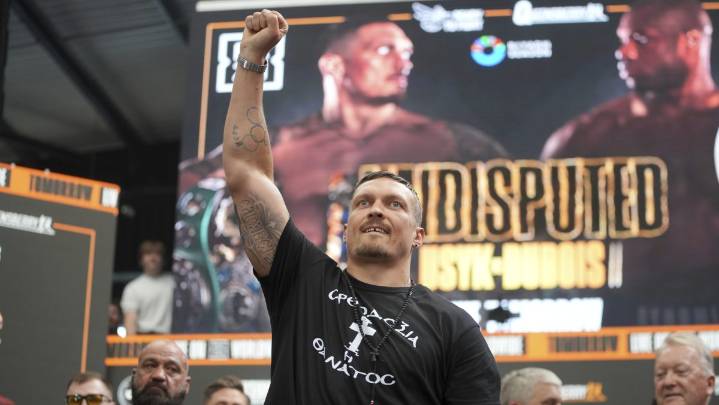 Fabio Wardley reta a Oleksandr Usyk tras noquear a Parker