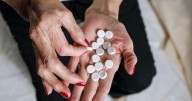Expertos apuntan a fórmulas domiciliarias ante “tsunami demográfico por envejecimiento” que afrontará el sistema de salud