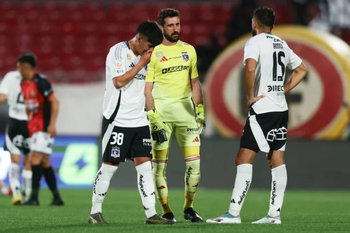 “Me preocupa mucho…”: Director de Blanco y Negro critica al plantel de Colo Colo